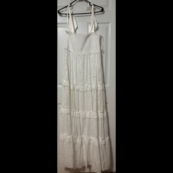 NWT Altar’d State Maxi White Dress - Picture 3 of 7